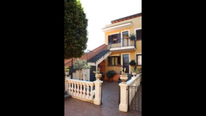 Гостиница Adriana casa vacanze One Bedroom Apartment, Ачиреале